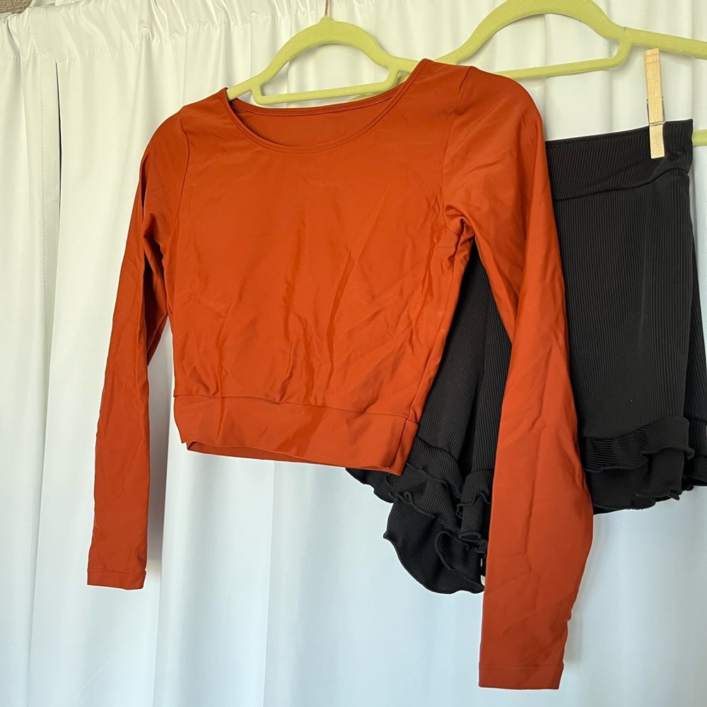 Geode Swimwear Rust Long Sleeve Cropped Rashguard and Dune Swim Shorts Set